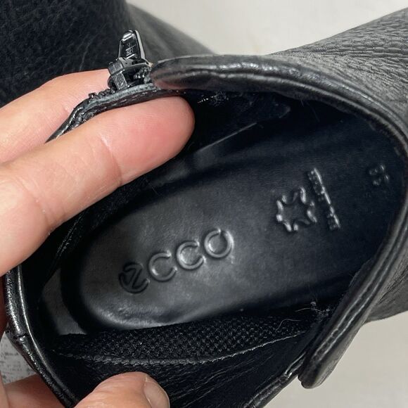 Ecco Skyler Black Leather Boots Womens 7 Waterproof Chelsea Bootie Low Wedge - Picture 13 of 13